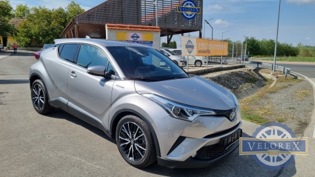 TOYOTA C-HR 1.8 Hybrid Dynamic e-CVT ÜLÉSFŰTÉS-GYÁRI 18 ZOLL ALUFELNI-EXTRÁS