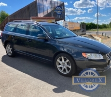 VOLVO V70 2.0 D [D4] Momentum Geartronic 5 HENGERES-SZERVIZELT-BŐRBELSŐS-EXTRÁS!!!