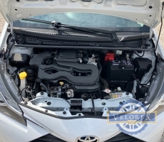 TOYOTA YARIS 1.0 VVT-i Active ELSŐ GAZDÁS-GYÁRI FÉNYEZÉS-T.KAMERA.EXTRÁS