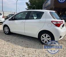 TOYOTA YARIS 1.0 VVT-i Active ELSŐ GAZDÁS-GYÁRI FÉNYEZÉS-T.KAMERA.EXTRÁS