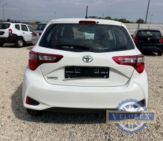 TOYOTA YARIS 1.0 VVT-i Active ELSŐ GAZDÁS-GYÁRI FÉNYEZÉS-T.KAMERA.EXTRÁS