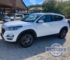 HYUNDAI TUCSON 1.6 CRDi LP Life 1 GAZDÁS-EXTRÁS-VÉGIG SZERVIZELT!!!