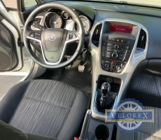 Opel Astra J Touter 1,6 Enjoy