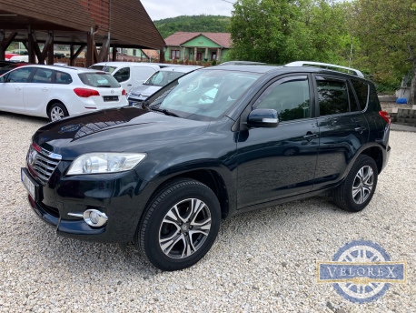 Toyota Rav4 2,2 D-4D