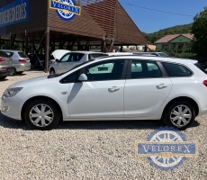 Opel Astra J Sports Touer 1,6 Enjoy
