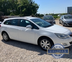 Opel Astra J Sports Touer 1,6 Enjoy