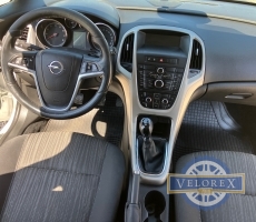 Opel Astra J Sports Touer 1,6 Enjoy