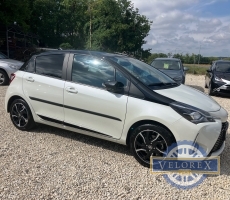 Toyota Yaris 1,5 Dual VVT.i Selection White