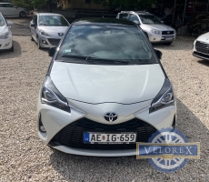 Toyota Yaris 1,5 Dual VVT.i Selection White